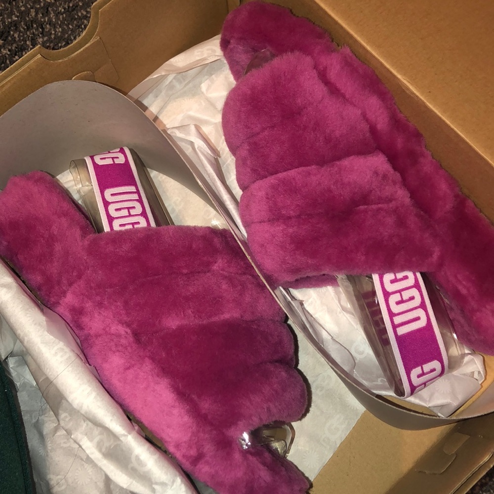 Ugg slide